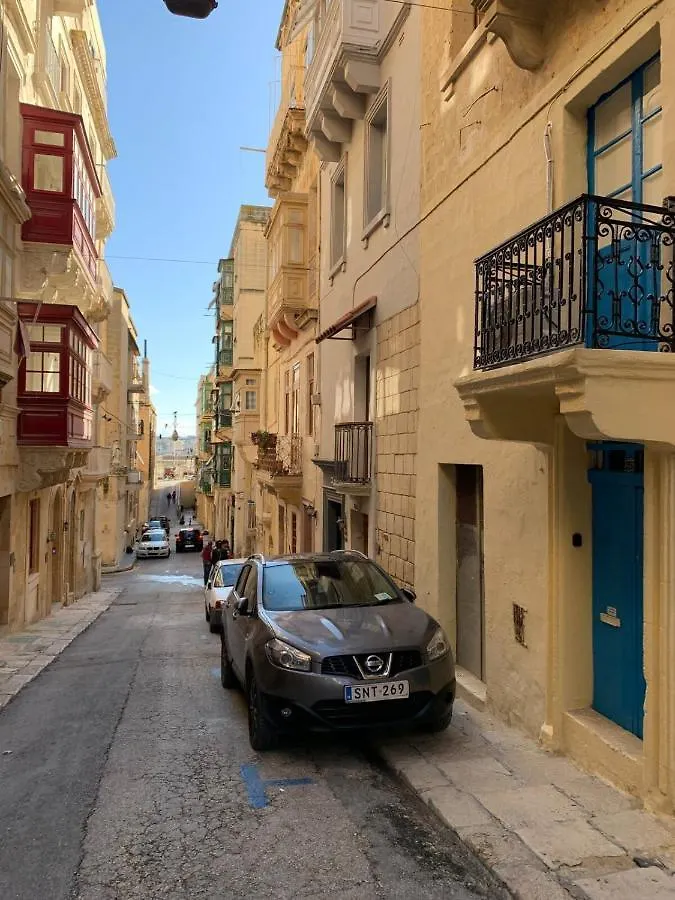 Apartment Valletta Studio-Hosted By Sweetstay Malta